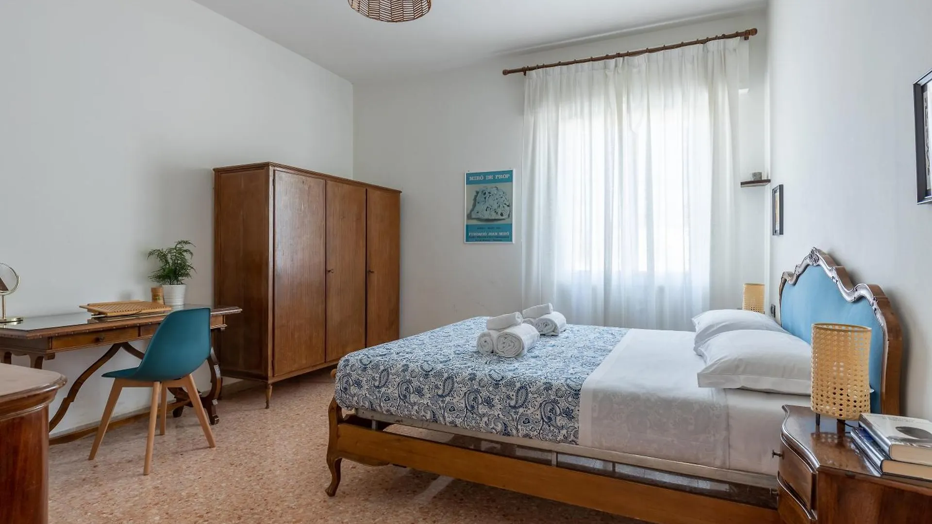 Porta A Lucca - Pisa Bright Apartment With Balcony 0*,  Italy